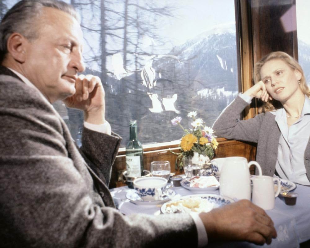 ジェネシスを追えの画像