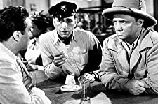 「脱出」ローレン・バコール & ハンフリー・ボガート & マルセル・ダリオ & Dolores Moran & Walter Sandeの画像