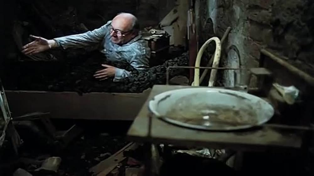 地下室の怪の画像