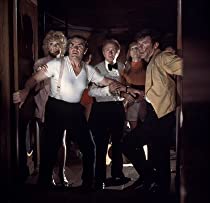 「ポセイドン・アドベンチャー」アーネスト・ボーグナイン & レッド・バトンズ & ロディ・マクドウォール & ステラ・スティーブンス & キャロル・リンレーの画像