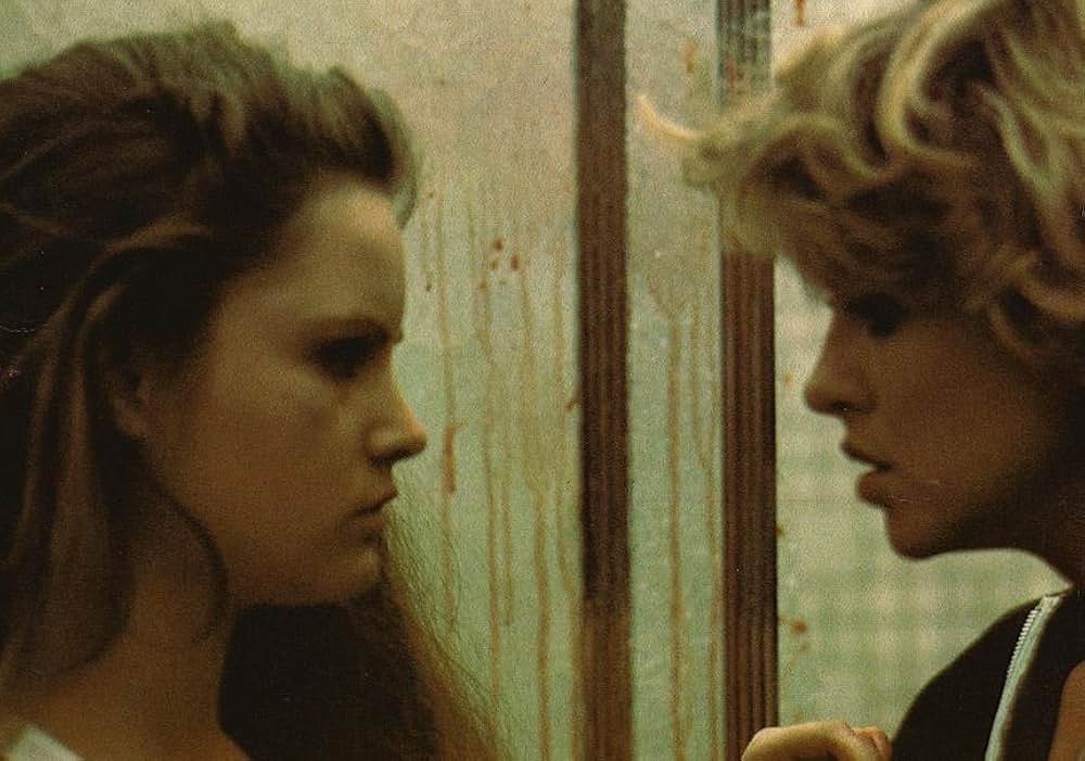 他人の眼の画像