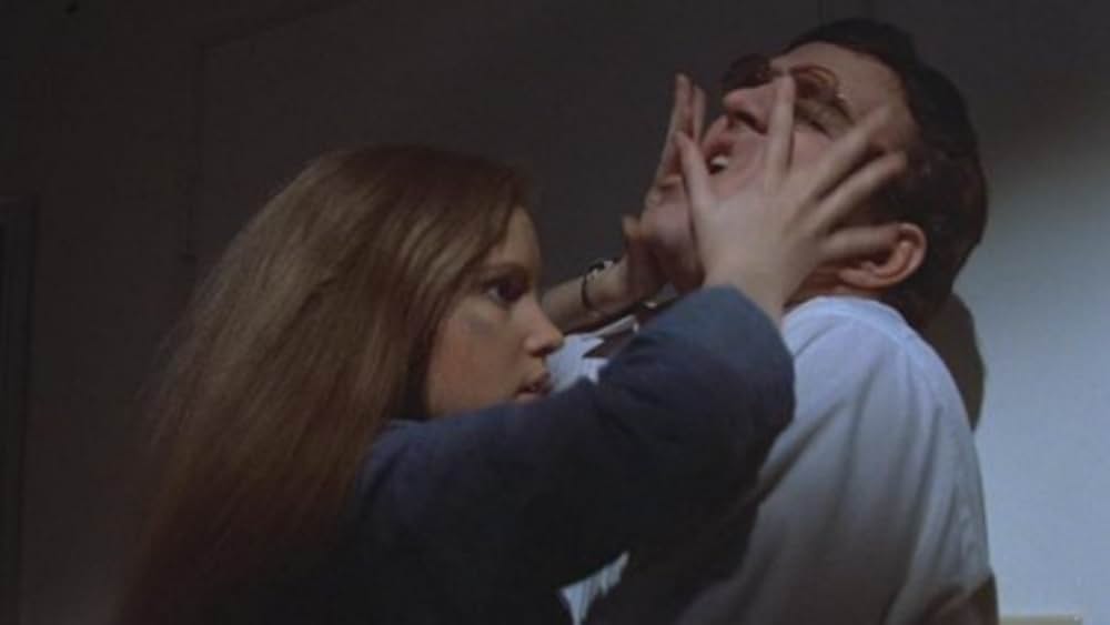 他人の眼の画像