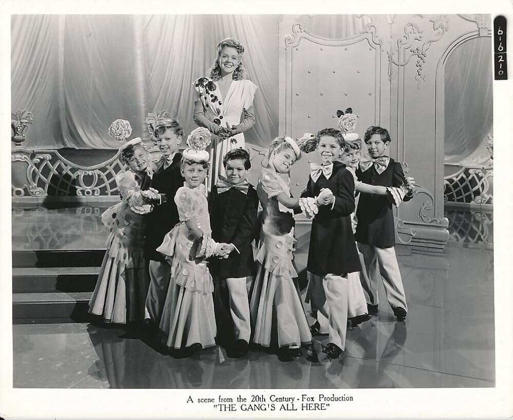 バスビー・バークリーの集まれ！仲間たちの画像