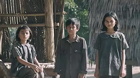 「最初に父が殺された」の画像