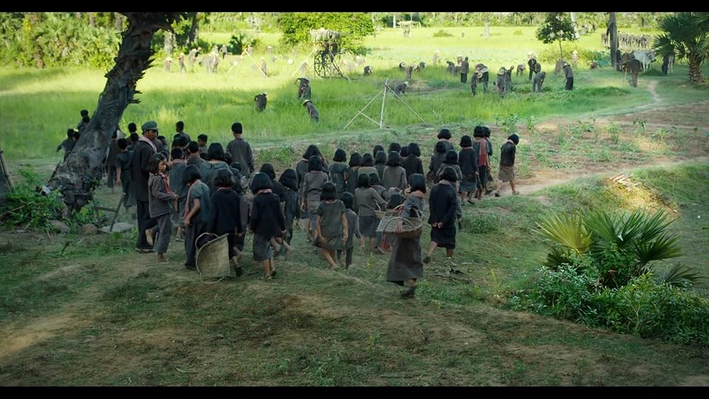 最初に父が殺されたの画像