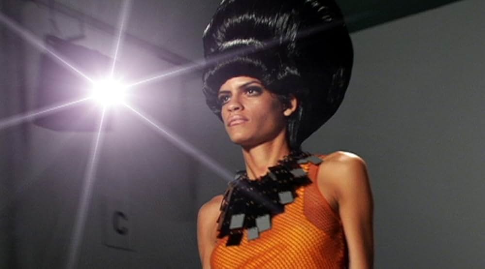 イレブン・ミニッツの画像