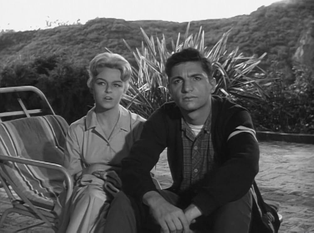 「嵐の学園」の画像