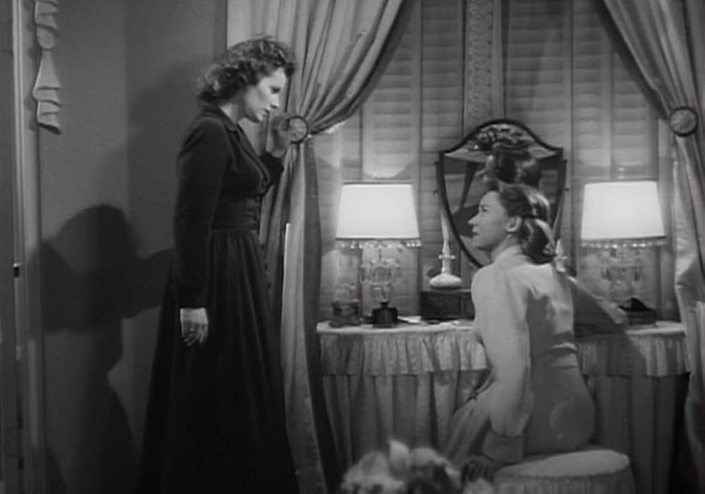 女の秘密の画像