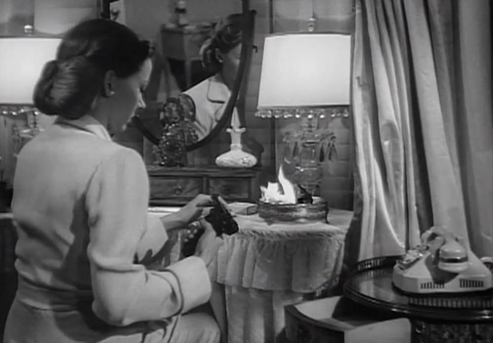 女の秘密の画像