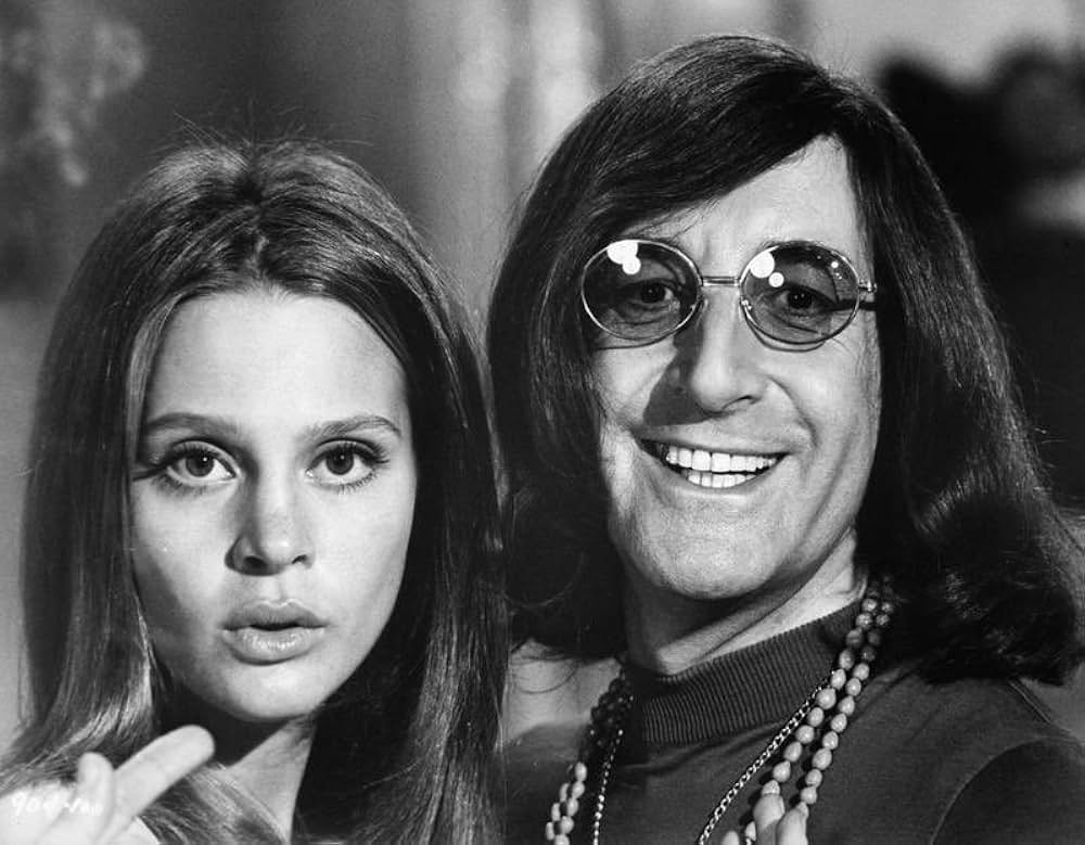 太ももに蝶の画像