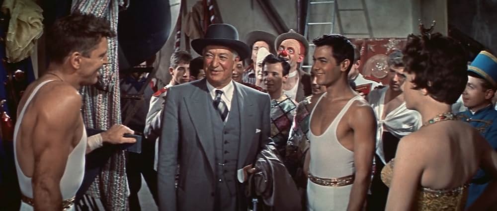 空中ぶらんこの画像