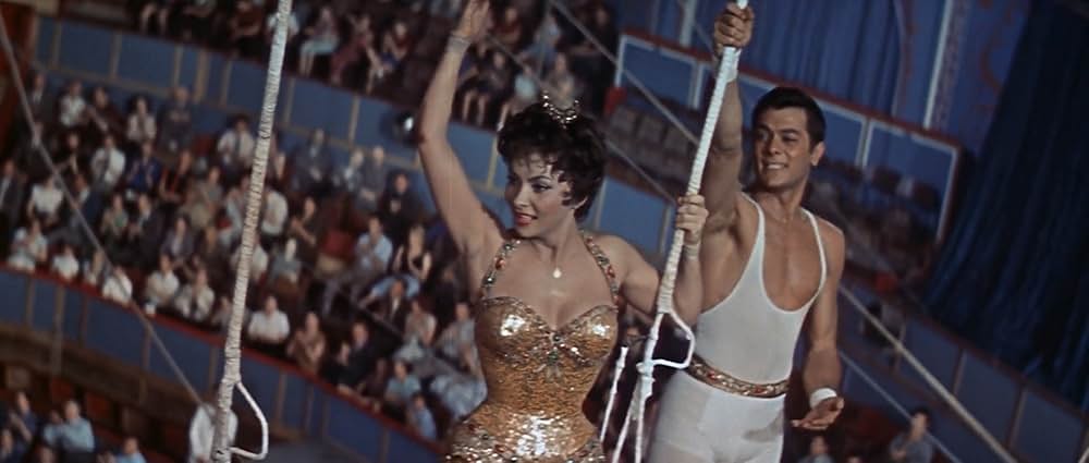 空中ぶらんこの画像