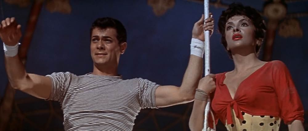 空中ぶらんこの画像