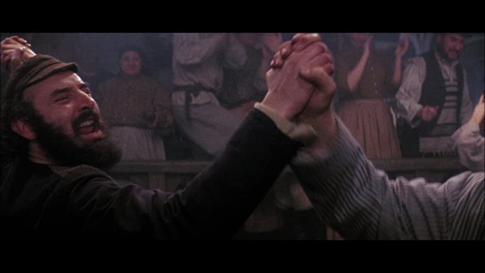 屋根の上のバイオリン弾きの画像