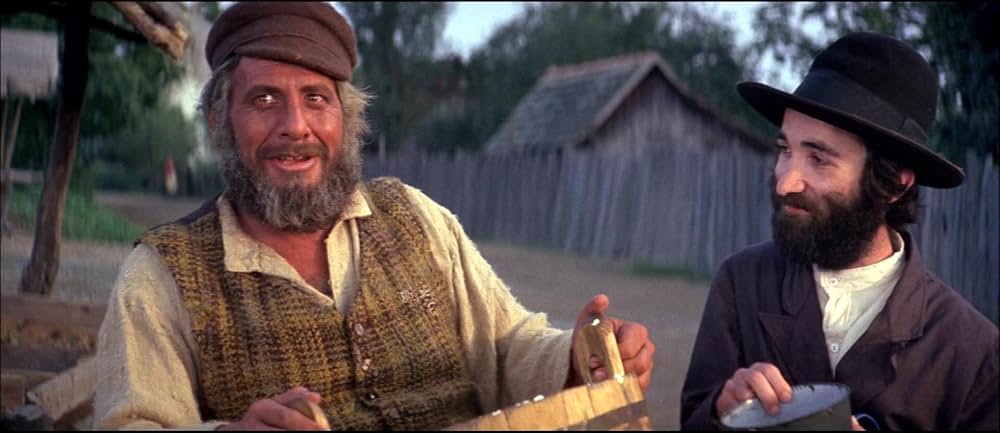 屋根の上のバイオリン弾きの画像