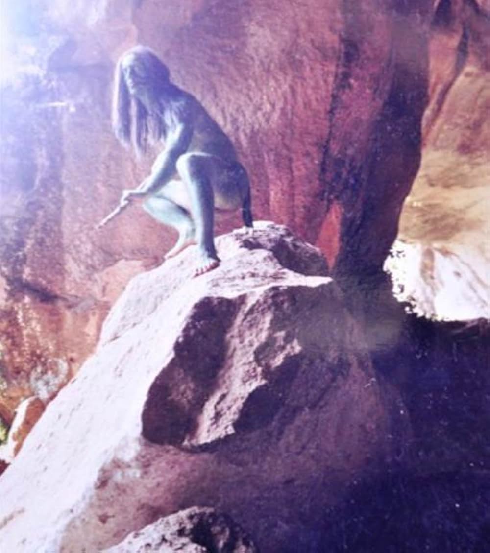 アダムとイブVS食人族の画像