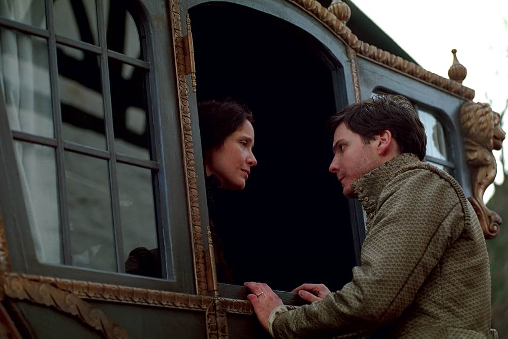 血の伯爵夫人の画像