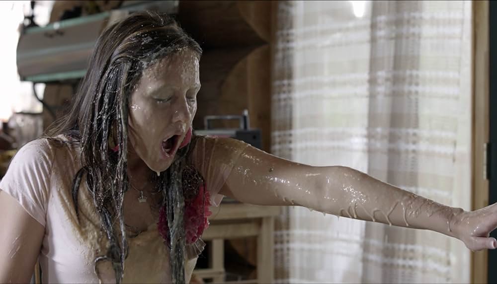 アンデッド・ウェディング 半ゾンビ人間とそのフィアンセの画像