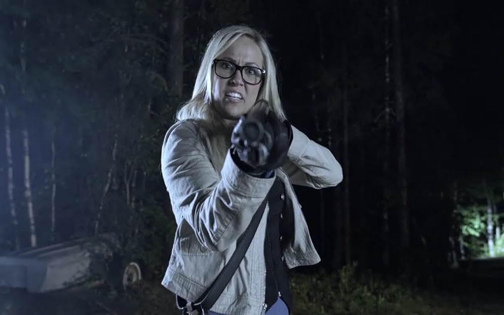 アンデッド・ウェディング 半ゾンビ人間とそのフィアンセの画像