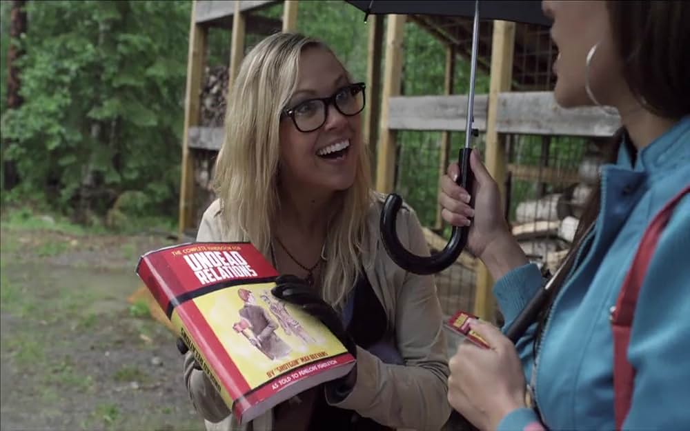 アンデッド・ウェディング 半ゾンビ人間とそのフィアンセの画像