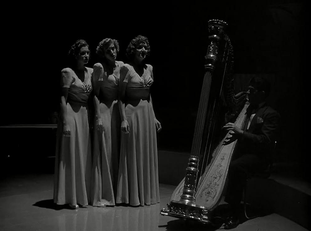 凸凹お化け騒動の画像