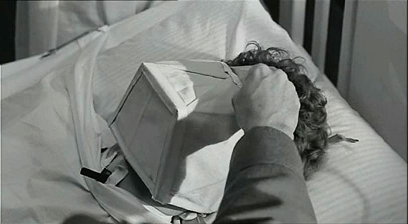 「ジョニーは戦場へ行った」ティモシー・ボトムズの画像