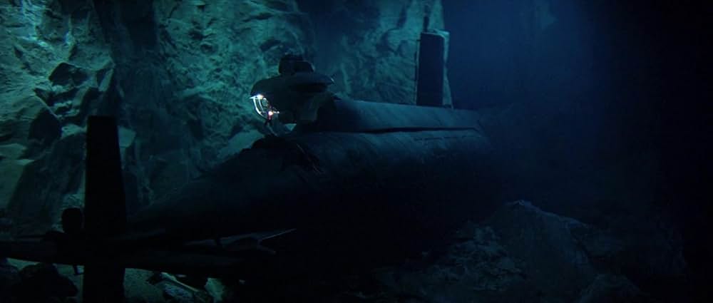 原子力潜水艦浮上せずの画像