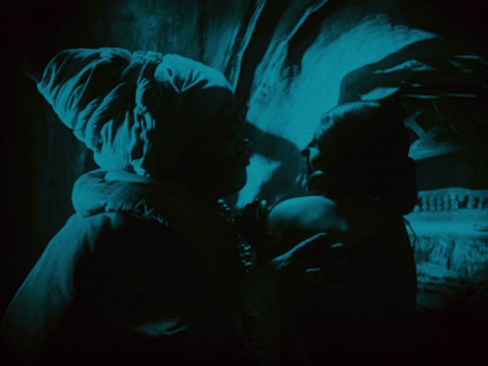 裏町の怪老窟の画像