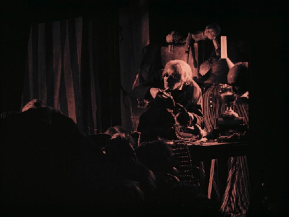 裏町の怪老窟の画像