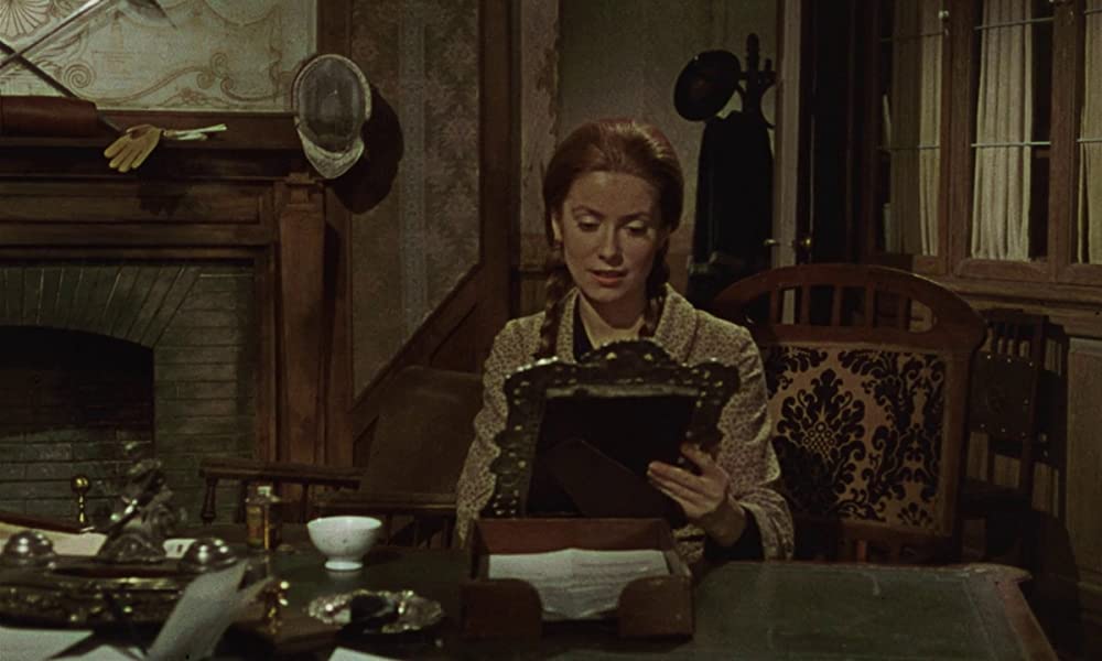 「哀しみのトリスターナ」カトリーヌ・ドヌーブの画像