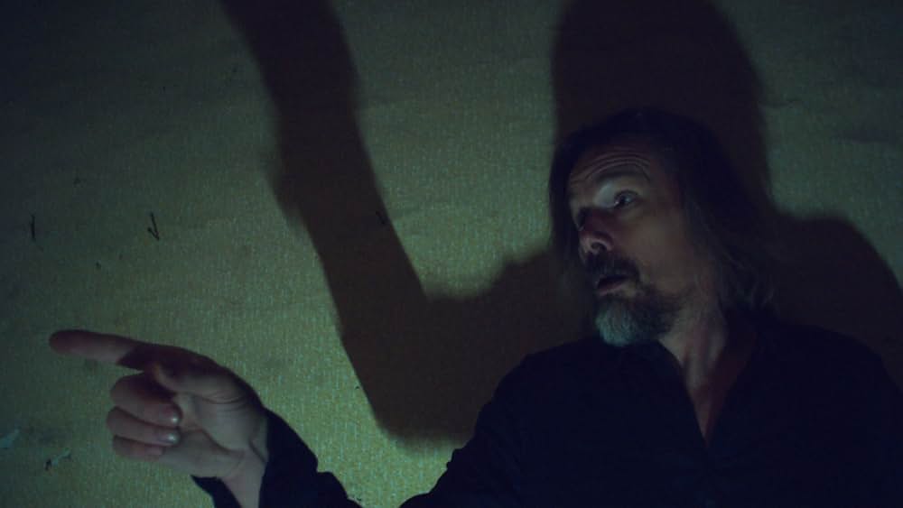 Zeros and Ones（原題）の画像