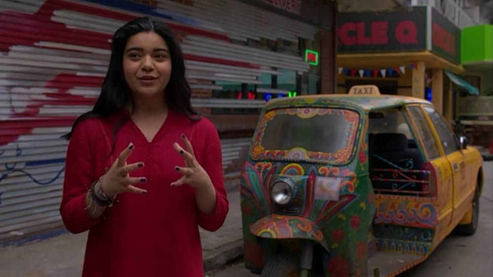 アッセンブル：ミズ・マーベルの裏側の画像