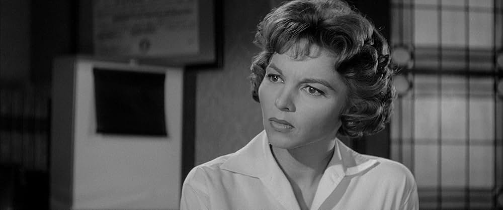 恐怖のワニ人間の画像