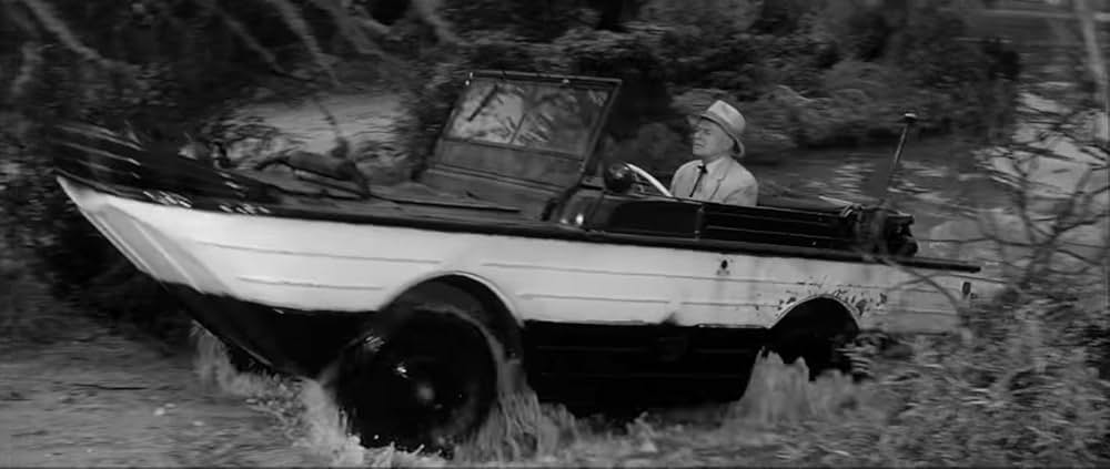 恐怖のワニ人間の画像