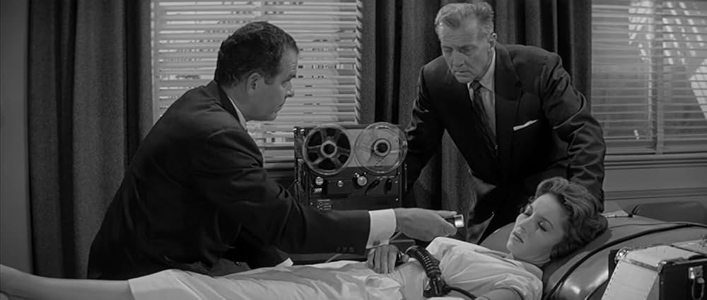 恐怖のワニ人間の画像