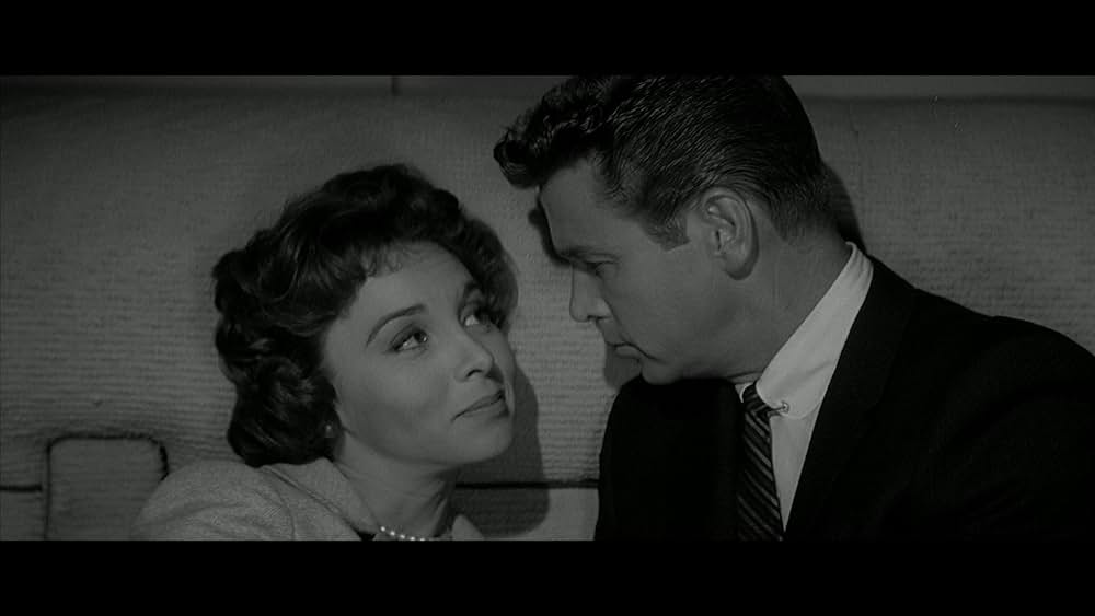 恐怖のワニ人間の画像