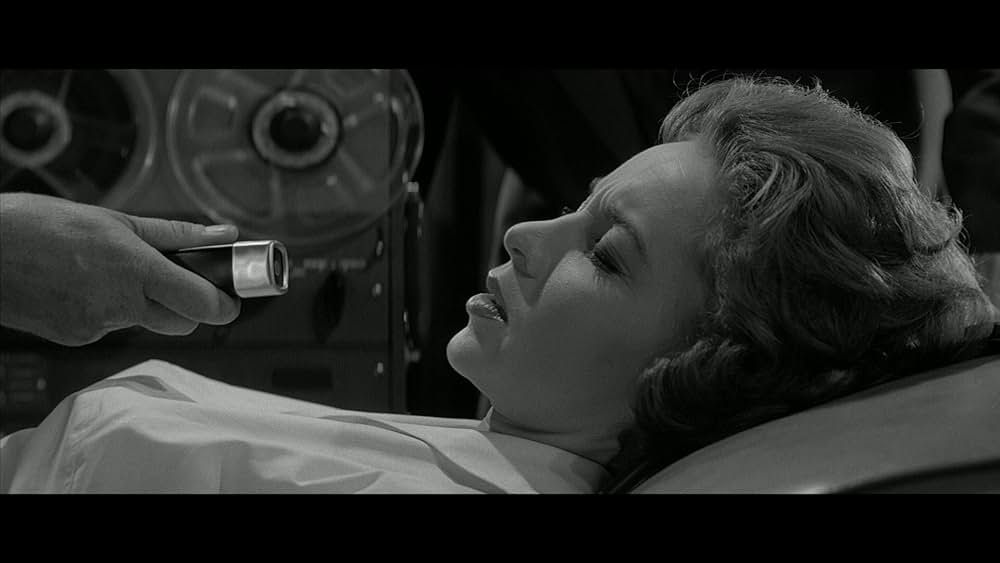 恐怖のワニ人間の画像