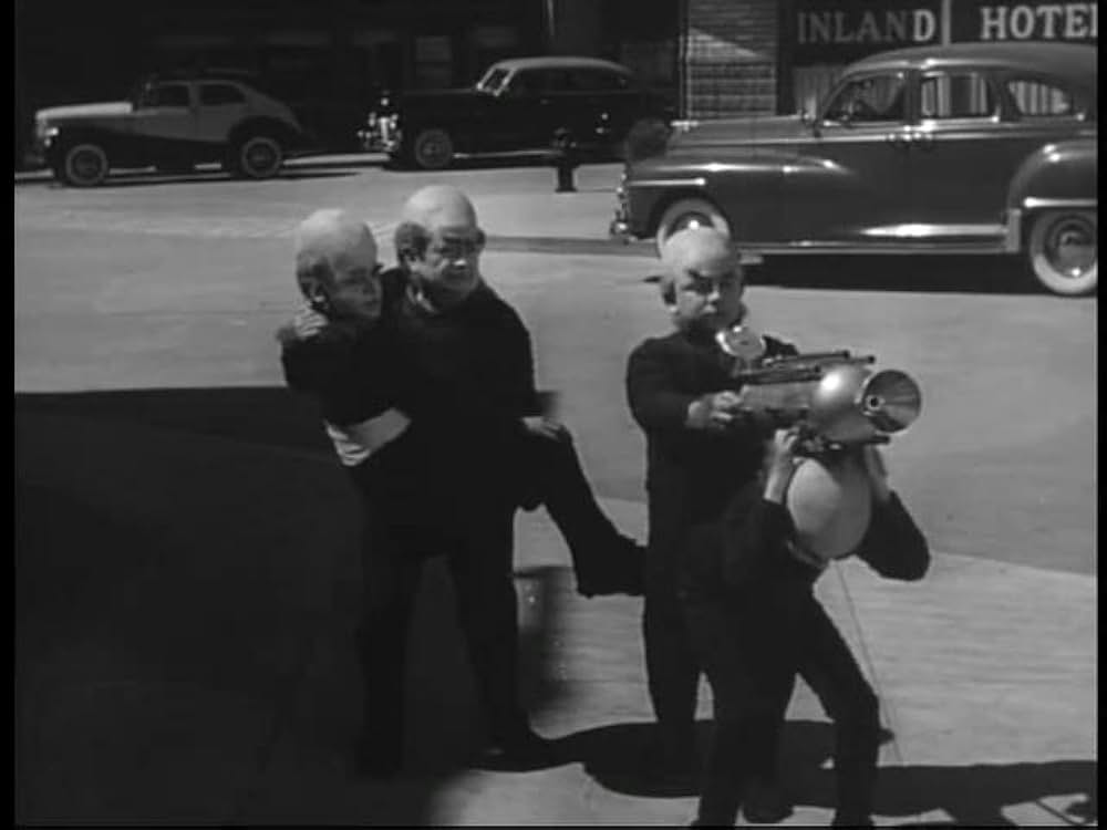 スーパーマンと地底人間の画像