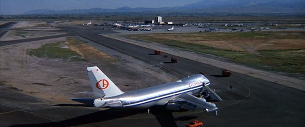 「エアポート'75」の画像