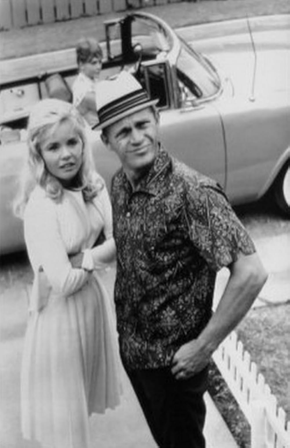 雨の中の兵隊の画像