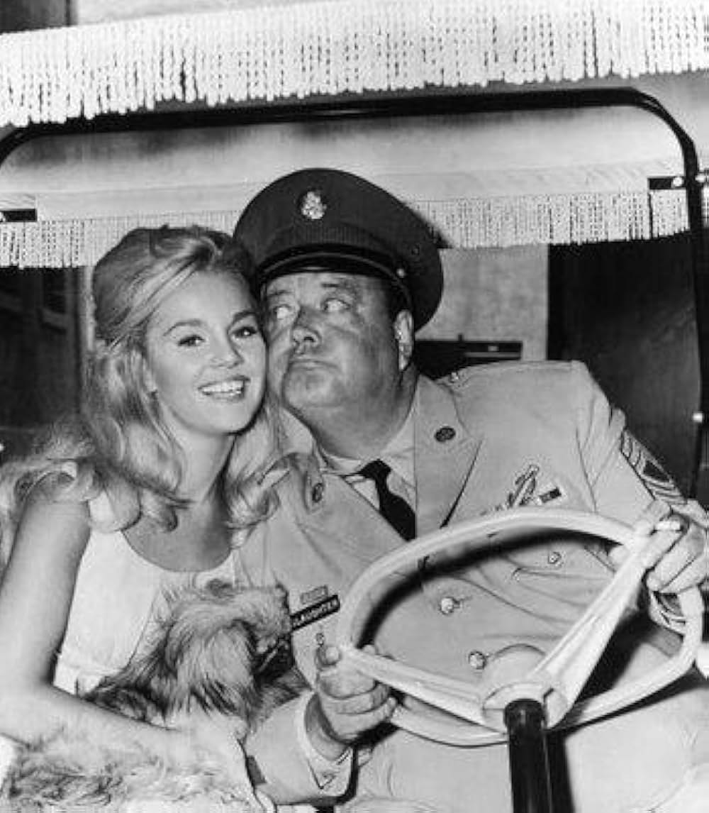 雨の中の兵隊の画像