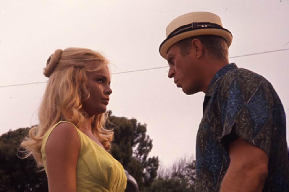 雨の中の兵隊の画像