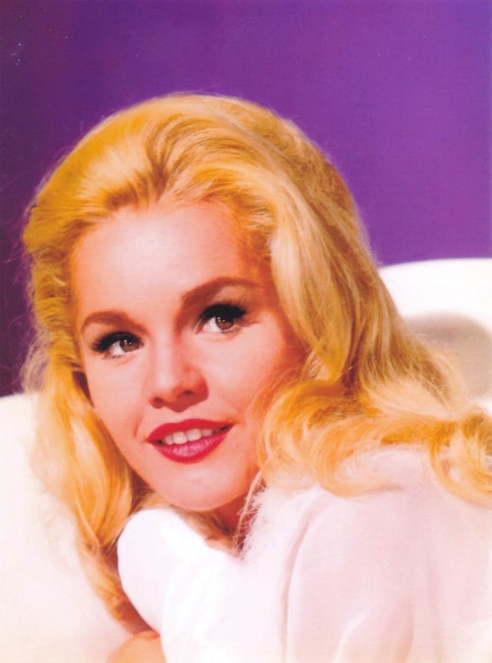 雨の中の兵隊の画像