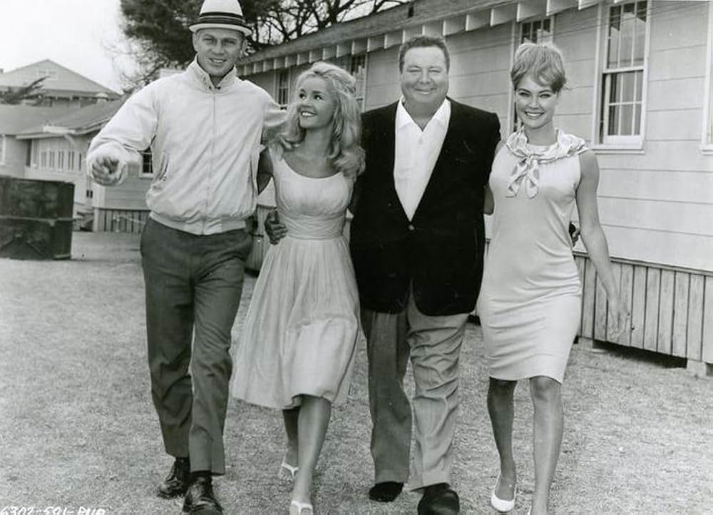 雨の中の兵隊の画像