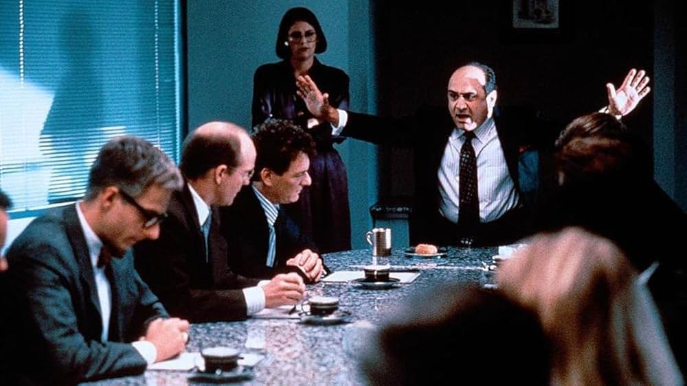 アザー・ピープルズ・マネーの画像