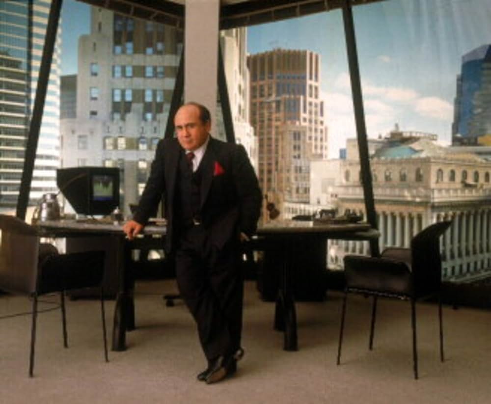 アザー・ピープルズ・マネーの画像