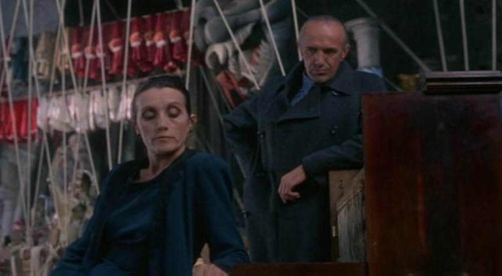 ベアスキン／都会の夜の一幕寓話（フェアリーテイル）の画像