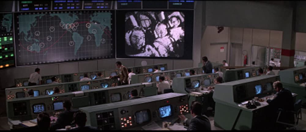 宇宙からの脱出の画像