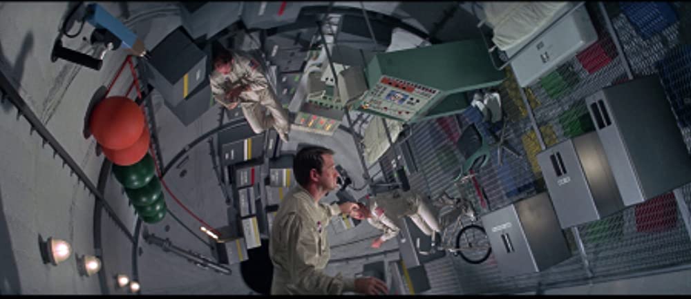 宇宙からの脱出の画像