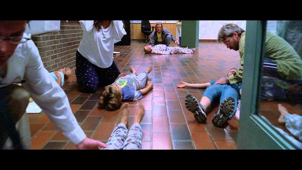 クライヴ・バーカー ヘルゾンビの画像